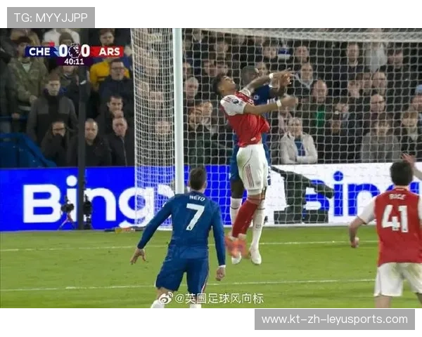卢卡库前点肘击争顶制造混乱并建功